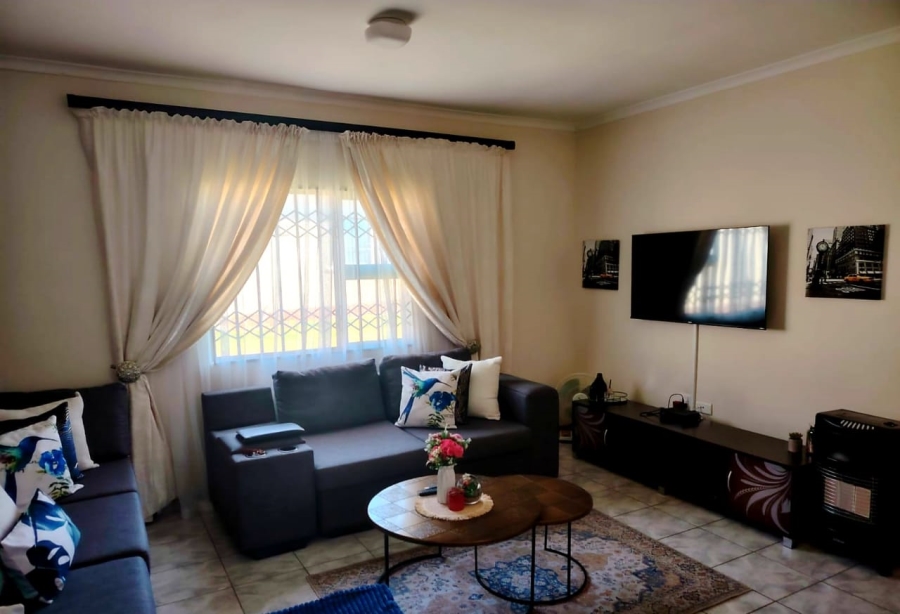 2 Bedroom Property for Sale in Graceland Eastern Cape